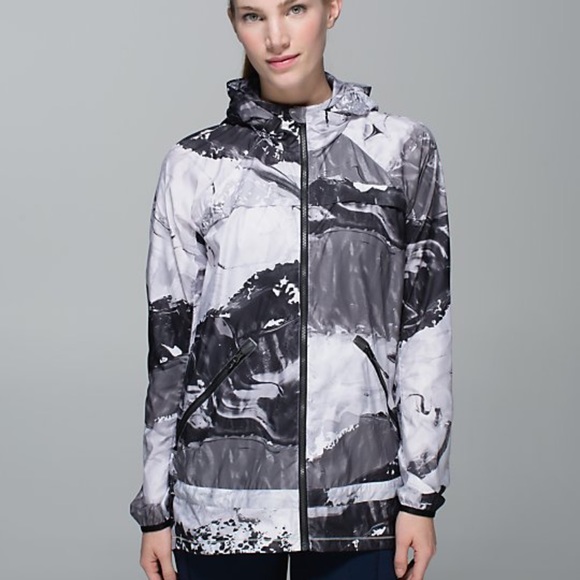 lululemon athletica Jackets & Blazers - lululemon rain jacket! Super cute pattern!